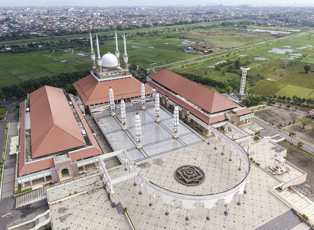 ᐈ 7 найбільших мечетей світу - великі мечеті - самі великі мечеті 2024