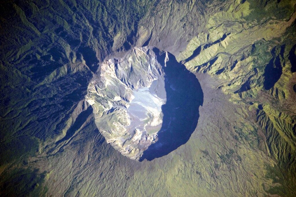 ᐈ 9 найбільших вивержень вулканів в історії - великі виверження вулкану - самі великі 2024