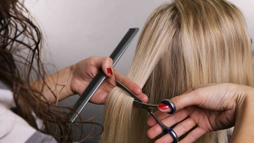 Догляд за волоссям - 10 міфів у які варто перестати вірити