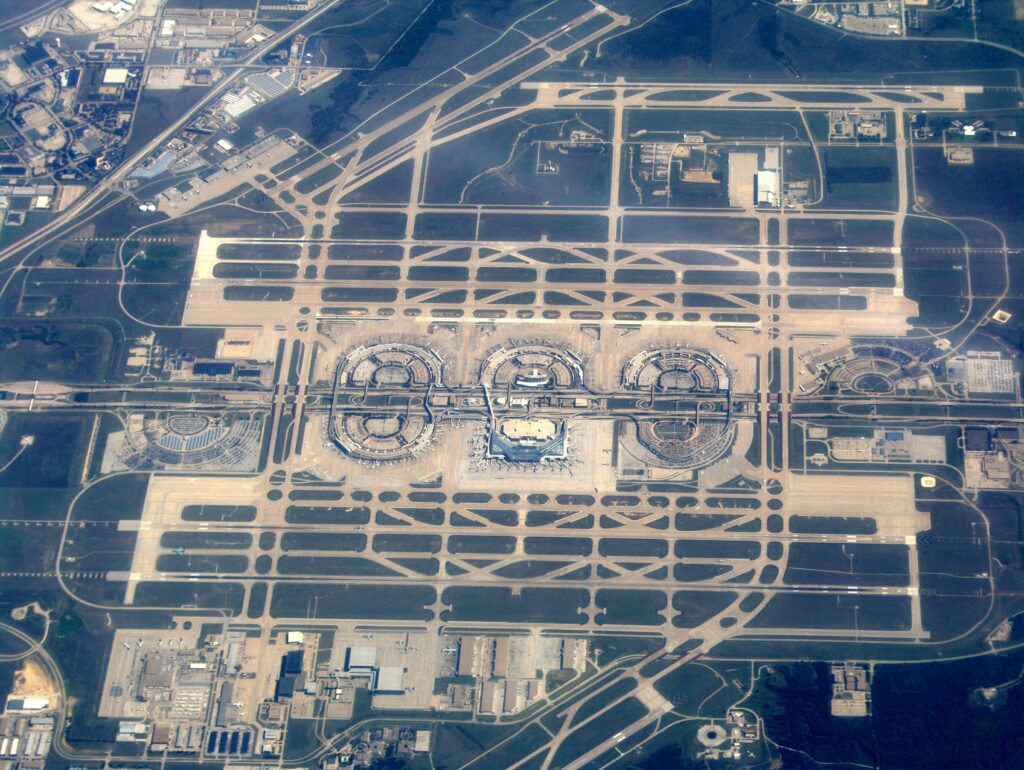 ᐈ Найбільші аеропорти США (за пасажиропотоком та площею) - самі великі 2024