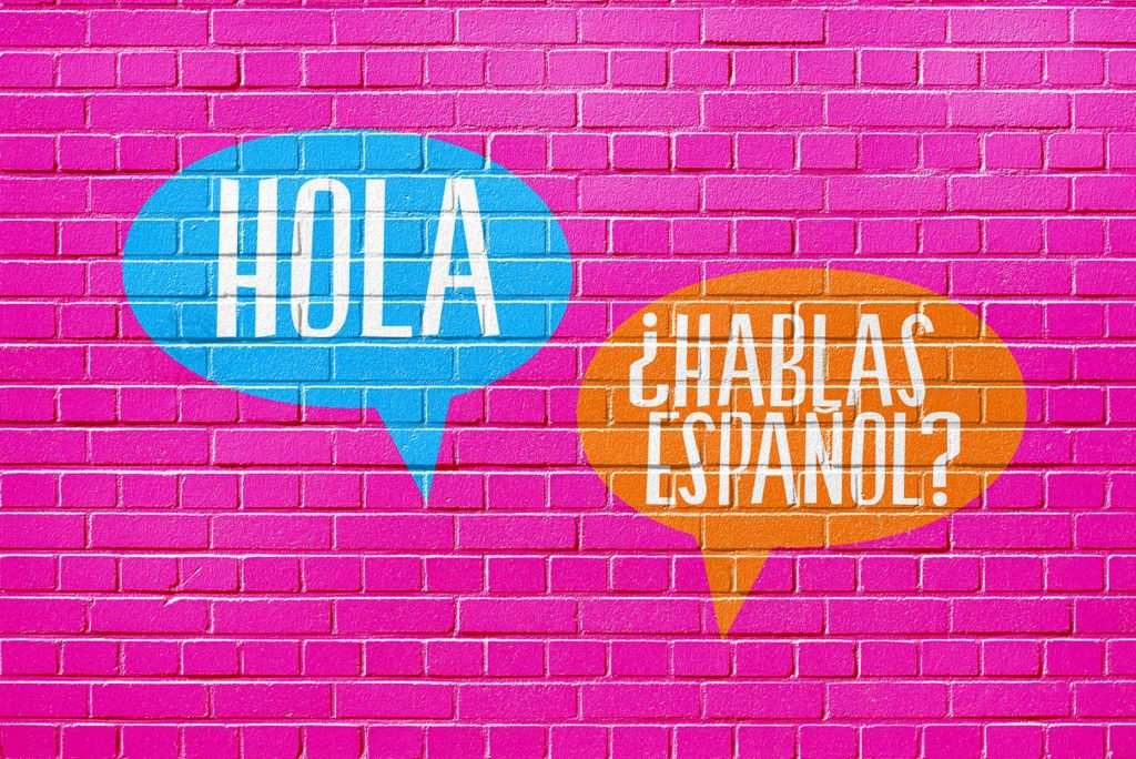 Особенности выбора лучших курсов испанского языка онлайн